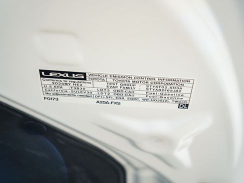 Used 2025 Lexus RX 350h w/ Convenience Package AWD/4WD image 32