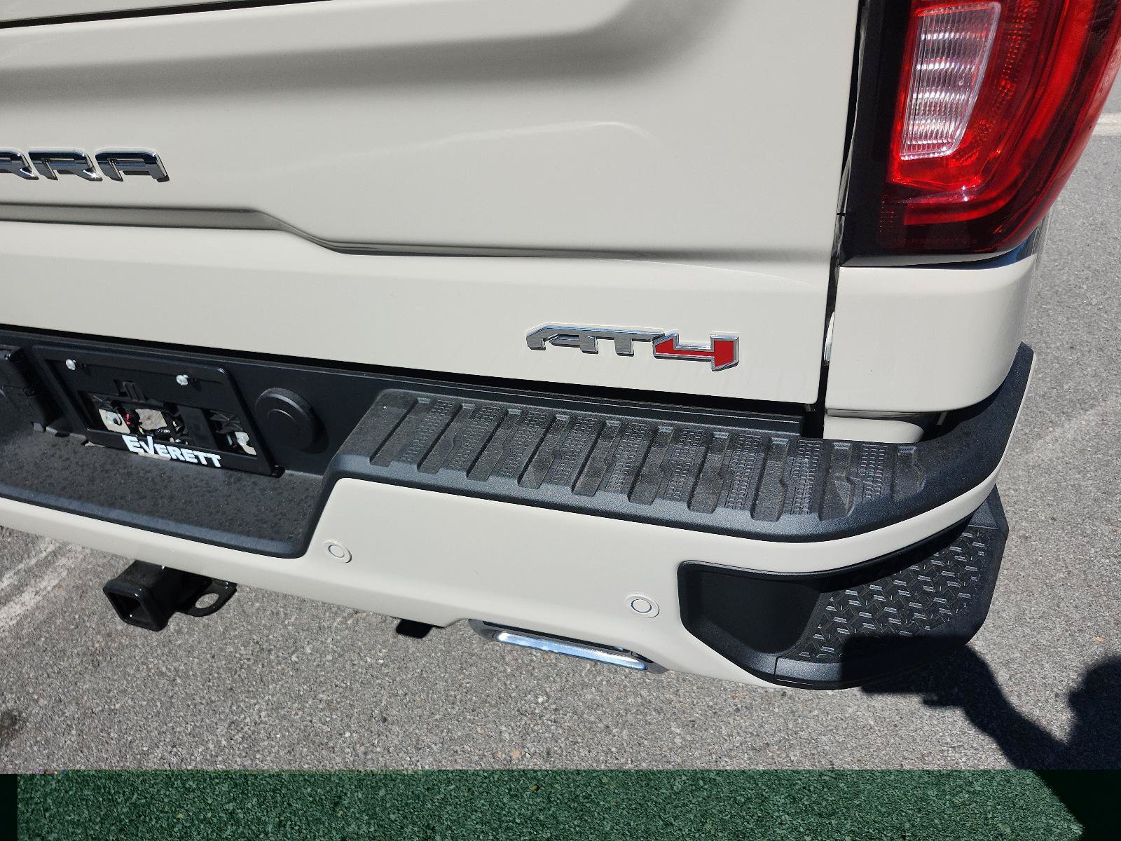 New 2026 GMC Sierra 1500 AT4 w/ AT4 Premium Package AWD/4WD image 4