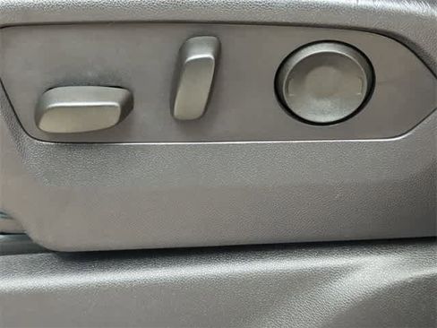 Used 2024 GMC Sierra 1500 SLT image 18