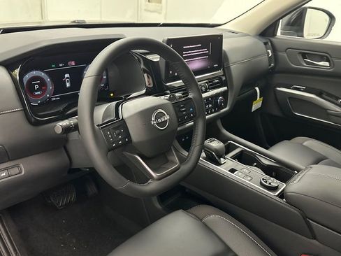 New 2026 Nissan Pathfinder SL AWD/4WD image 17