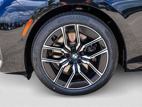 New 2025 BMW 760i xDrive image 9