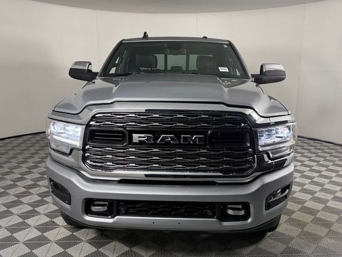 Used 2022 RAM 2500 Limited w/ Body Color Bumper Group AWD/4WD image 10