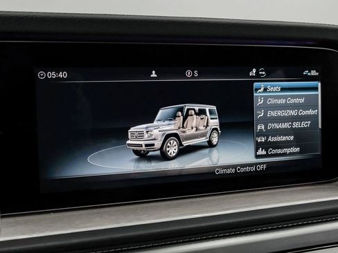 Used 2024 Mercedes-Benz G 550 image 40