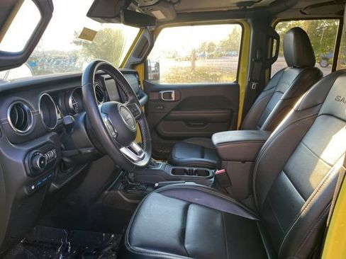 Used 2022 Jeep Wrangler Unlimited Sahara w/ Safety Group AWD/4WD image 7