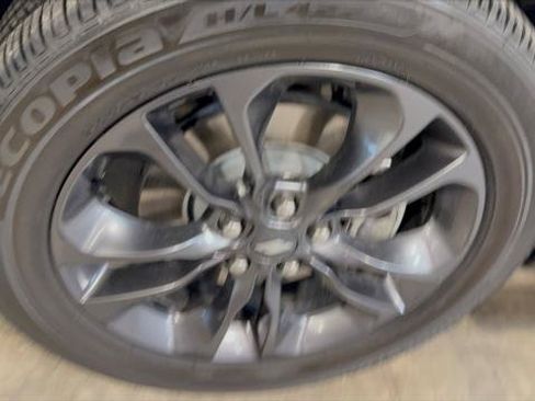 Certified 2024 Dodge Durango R/T AWD/4WD image 37