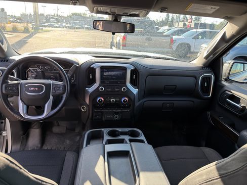 Used 2020 GMC Sierra 1500 Elevation w/ Elevation Value Package AWD/4WD image 10
