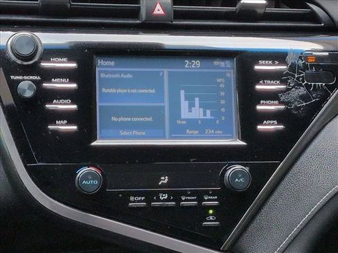 Used 2019 Toyota Camry SE FWD image 20
