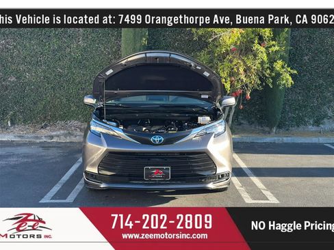 Used 2021 Toyota Sienna LE w/ LE Plus Package FWD image 15
