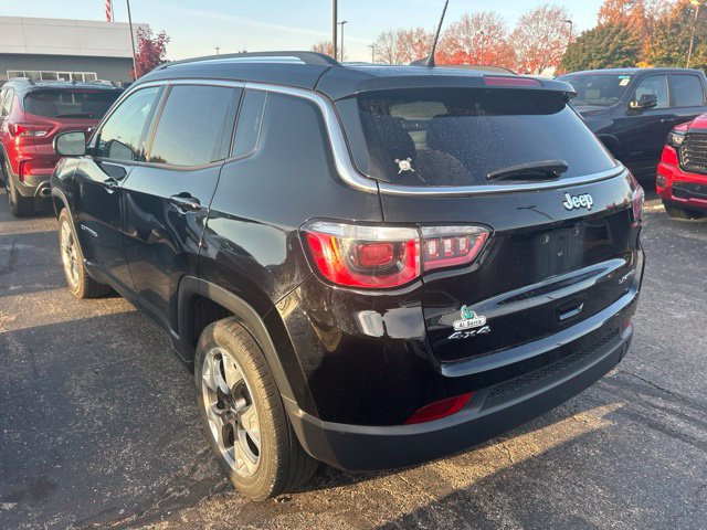 Used 2018 Jeep Compass Limited AWD/4WD image 2