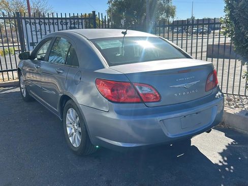 Used 2010 Chrysler Sebring Limited image 2