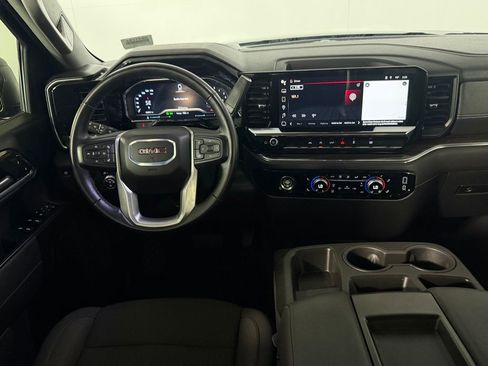 Used 2024 GMC Sierra 1500 Elevation image 32