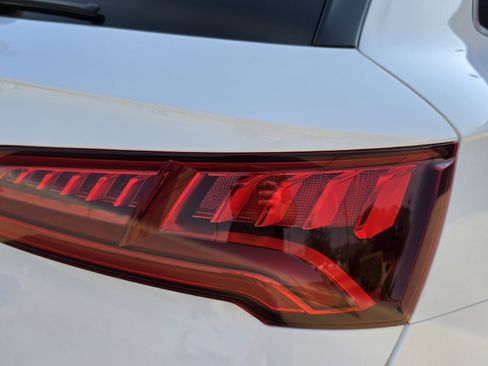 Used 2019 Audi Q5 2.0T Premium Plus w/ Premium Plus Package image 9