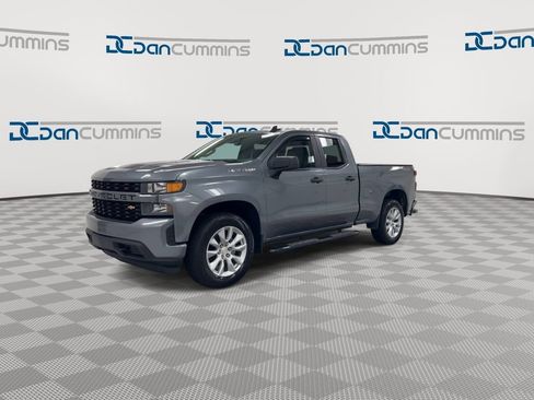 Used 2022 Chevrolet Silverado 1500 Custom w/ Safety Confidence Package AWD/4WD image 4