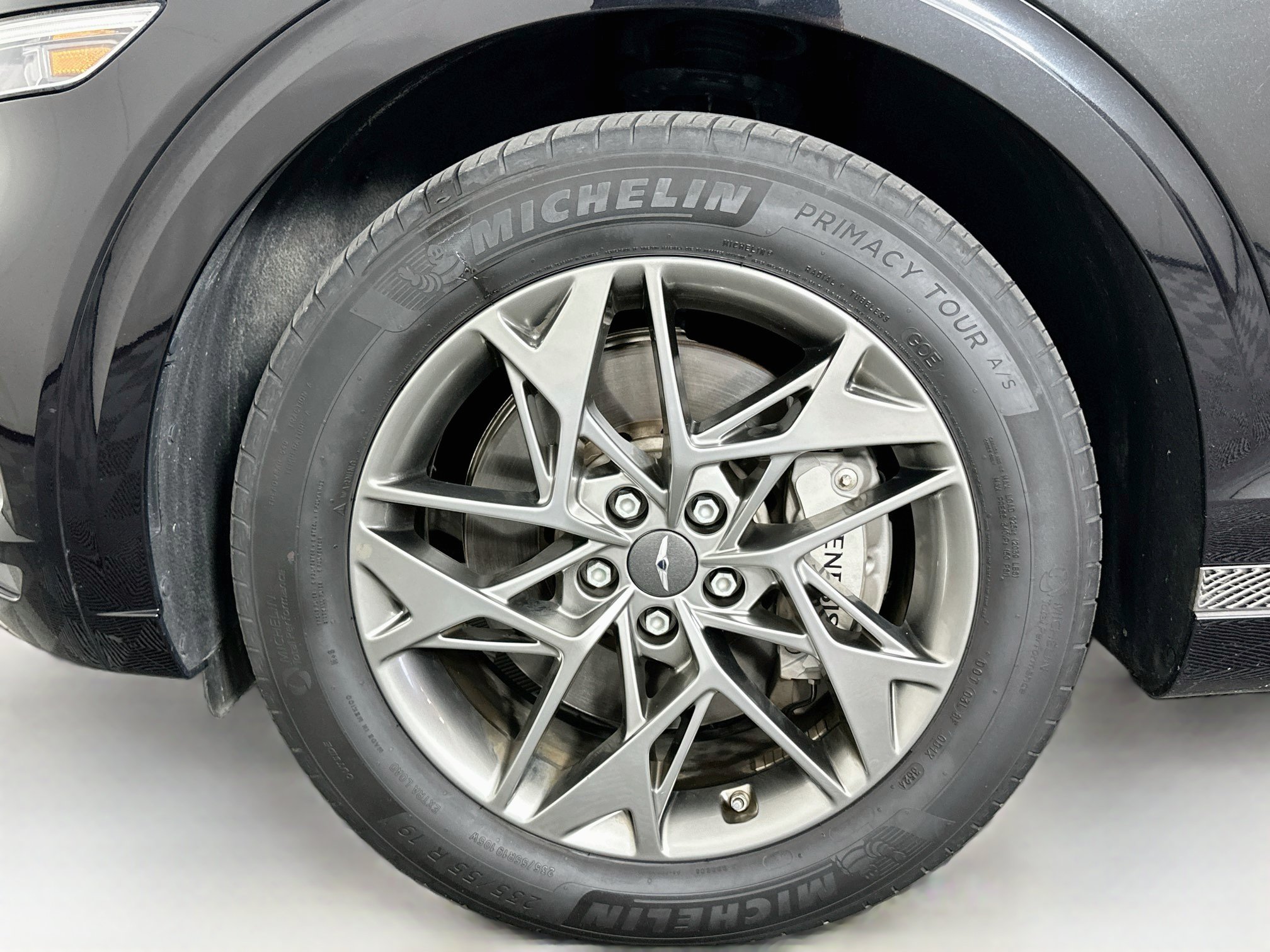 Used 2025 Genesis GV70 2.5T AWD/4WD image 11