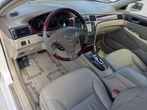 Used 2004 Lexus ES 330 FWD image 10