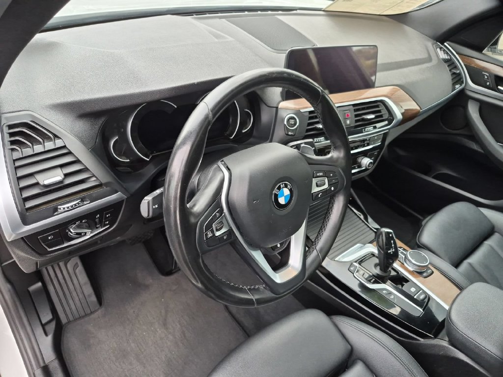 Used 2018 BMW X3 xDrive30i AWD/4WD image 2