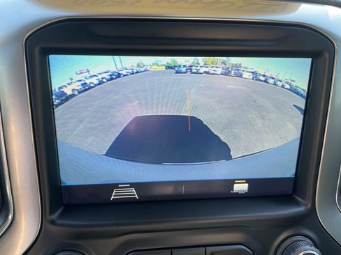 Used 2022 Chevrolet Silverado 1500 LT w/ Bed Protection Package AWD/4WD image 22
