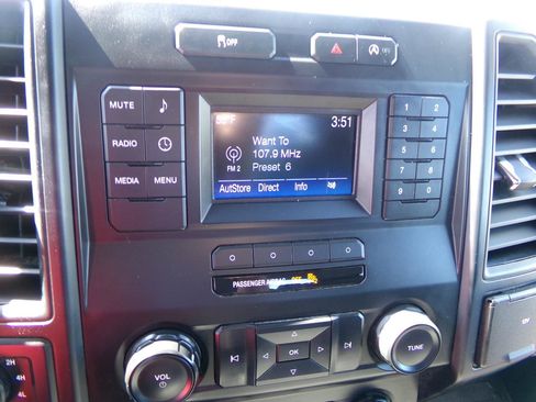 Used 2019 Ford F150 XL w/ XL Power Equipment Group AWD/4WD image 17