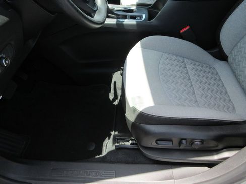 Certified 2024 Chevrolet Equinox LS w/ LS Convenience Package FWD image 19