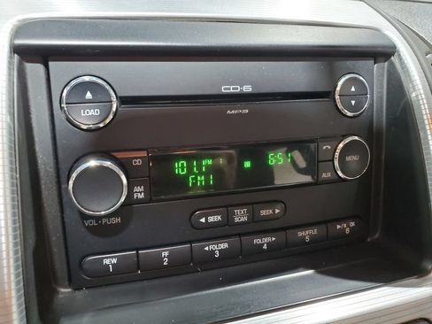 Used 2010 Ford Edge SEL FWD image 23