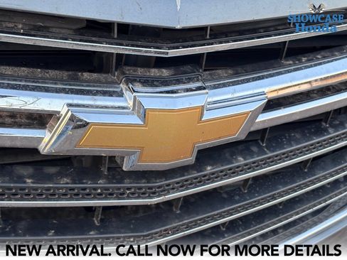 Used 2018 Chevrolet Traverse LT FWD image 9