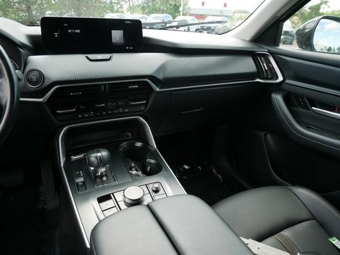 Used 2025 MAZDA CX-90 3.3 Turbo w/ Select Package AWD/4WD image 14