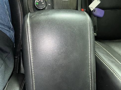 Used 2017 GMC Acadia SLT image 23