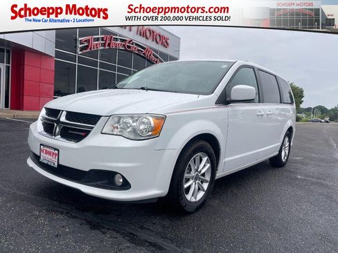 Used 2018 Dodge Grand Caravan SXT FWD image 1