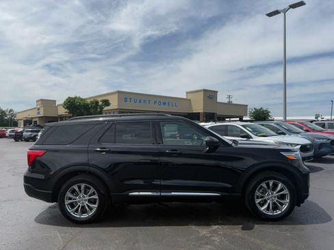 Used 2021 Ford Explorer XLT w/ Equipment Group 202A AWD/4WD image 21