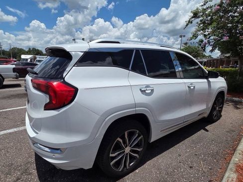 Used 2019 GMC Terrain Denali w/ Advanced Safety Package FWD image 1