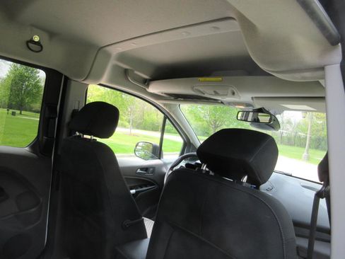 Used 2022 Ford Transit Connect XLT FWD image 40