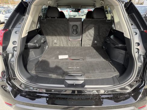 Used 2019 Nissan Rogue S w/ Special Edition Package image 15