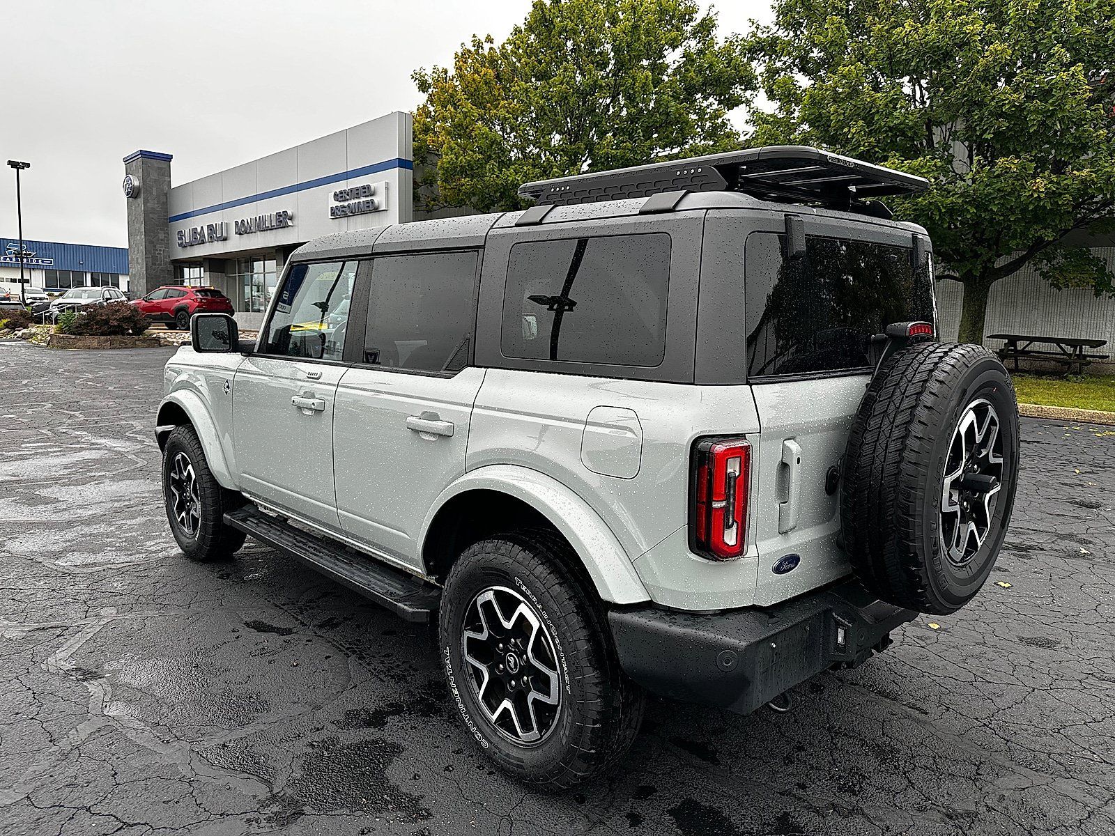 Used 2023 Ford Bronco Outer Banks AWD/4WD image 5