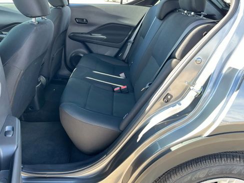 Used 2025 Nissan Kicks Play S image 21
