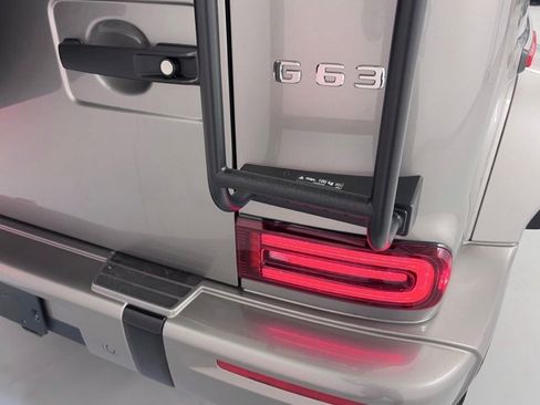 Certified 2025 Mercedes-Benz G 63 AMG 4MATIC image 9
