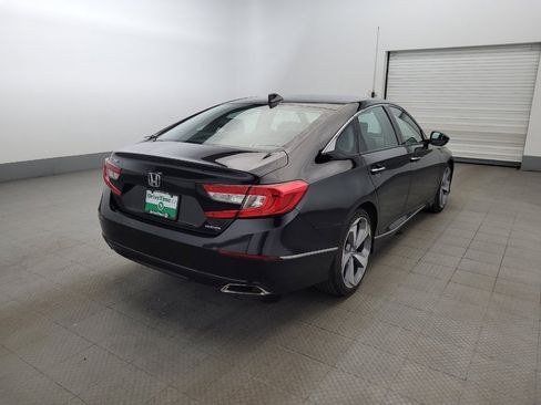 Used 2018 Honda Accord Touring image 9