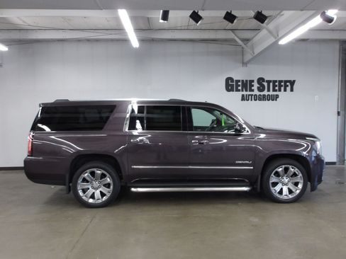 Used 2016 GMC Yukon XL Denali w/ Open Road Package AWD/4WD image 3