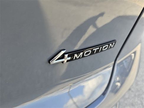 New 2026 Volkswagen Atlas Cross Sport SEL R-Line image 12