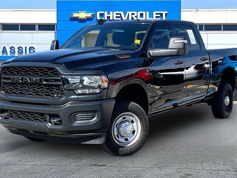 Used 2023 RAM 2500 Tradesman AWD/4WD image 3