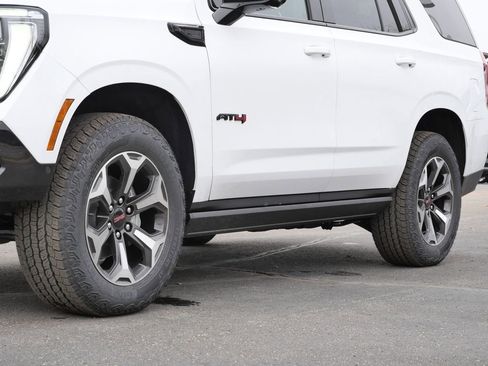 New 2026 GMC Yukon AT4 Ultimate AWD/4WD image 6
