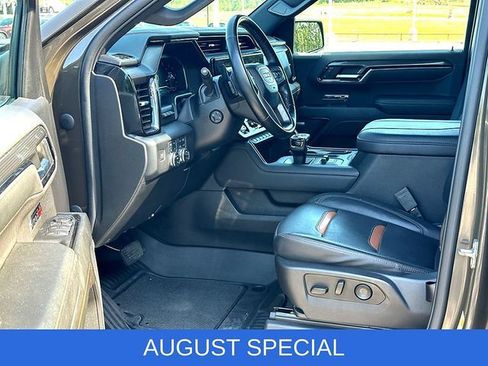 Used 2024 GMC Sierra 1500 AT4 w/ Technology Package AWD/4WD image 10