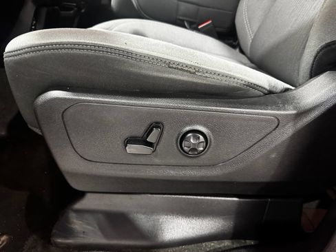 Used 2020 RAM 1500 Big Horn AWD/4WD image 15