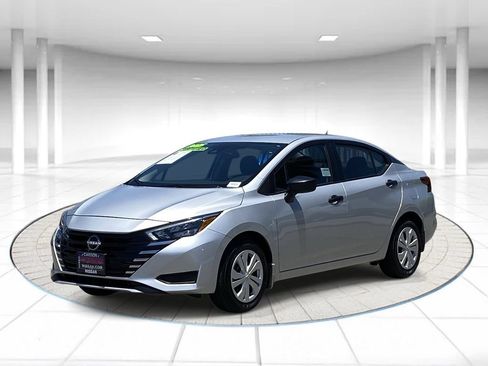 Certified 2025 Nissan Versa S w/ Trunk Package FWD image 1