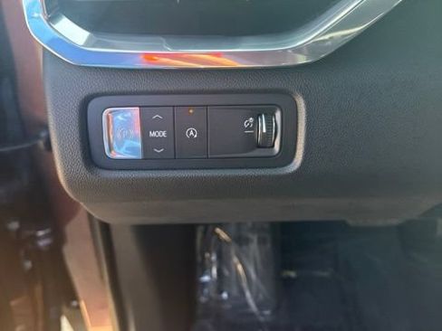 Certified 2026 GMC Acadia Elevation w/ Black Edition FWD image 11