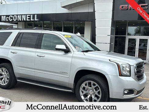 Used 2018 GMC Yukon SLT w/ HD Trailering Package RWD image 1