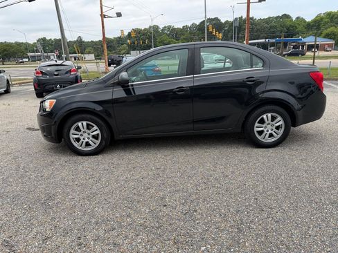 Used 2014 Chevrolet Sonic LT FWD image 20