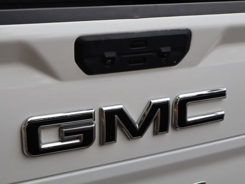 Used 2022 GMC Sierra 1500 Elevation RWD image 37
