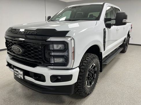Used 2026 Ford F350 XLT w/ XLT Premium Package AWD/4WD image 4