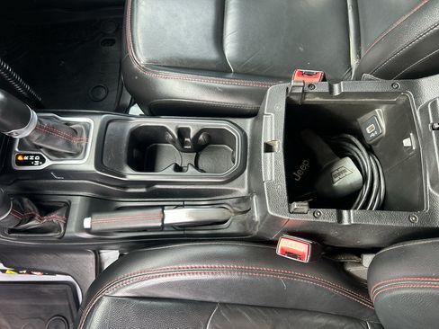 Used 2018 Jeep Wrangler Unlimited Rubicon w/ Steel Bumper Group AWD/4WD image 20