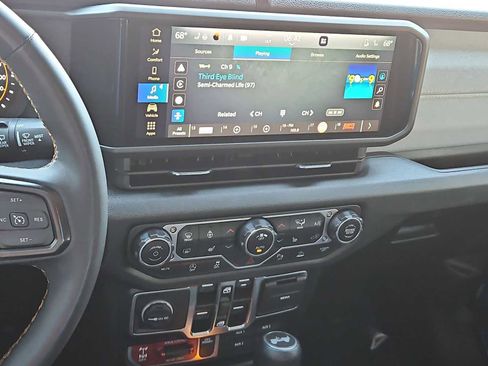 Used 2024 Jeep Wrangler Willys image 42